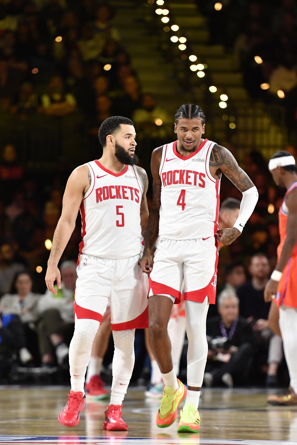 开云体育-NBA常规赛赛程吃紧，休斯敦火箭关键时刻远射贴柱，底气十足，团队化学反应显著的简单介绍